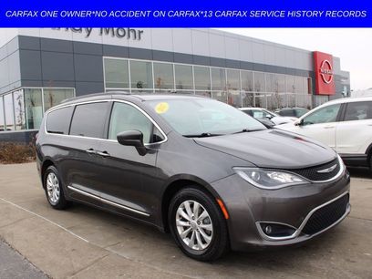 Used 2017 Chrysler Pacifica Touring-L