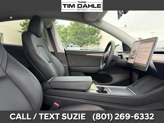 Used 2024 Tesla Model Y Long Range AWD/4WD image 19