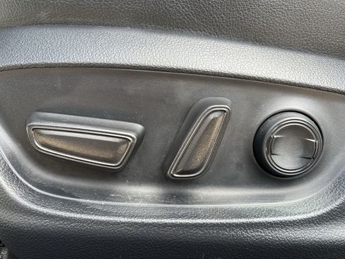 Used 2024 Toyota Camry SE FWD image 23