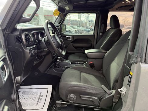 Used 2022 Jeep Wrangler Willys image 14
