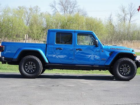 Used 2024 Jeep Gladiator Rubicon image 2