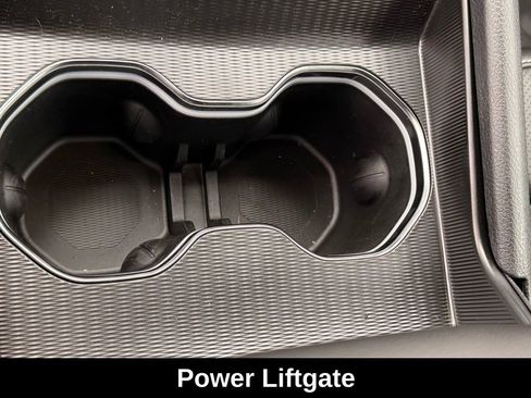 New 2026 Jeep Grand Cherokee Limited w/ Luxury Tech Group II RWD image 15