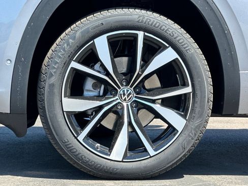 New 2026 Volkswagen Atlas Cross Sport SEL Premium R-Line AWD/4WD image 26