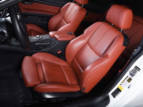 Used 2011 BMW M3 Coupe image 5