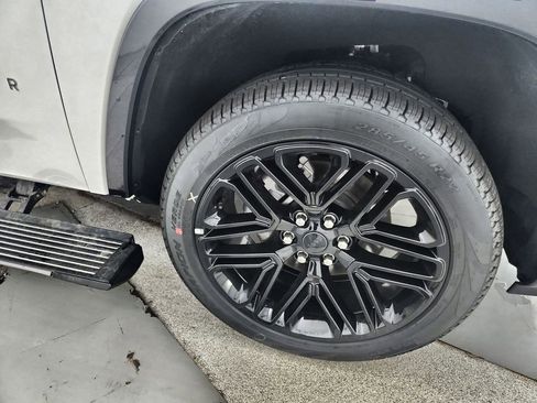 New 2026 Jeep Grand Wagoneer L Limited image 34