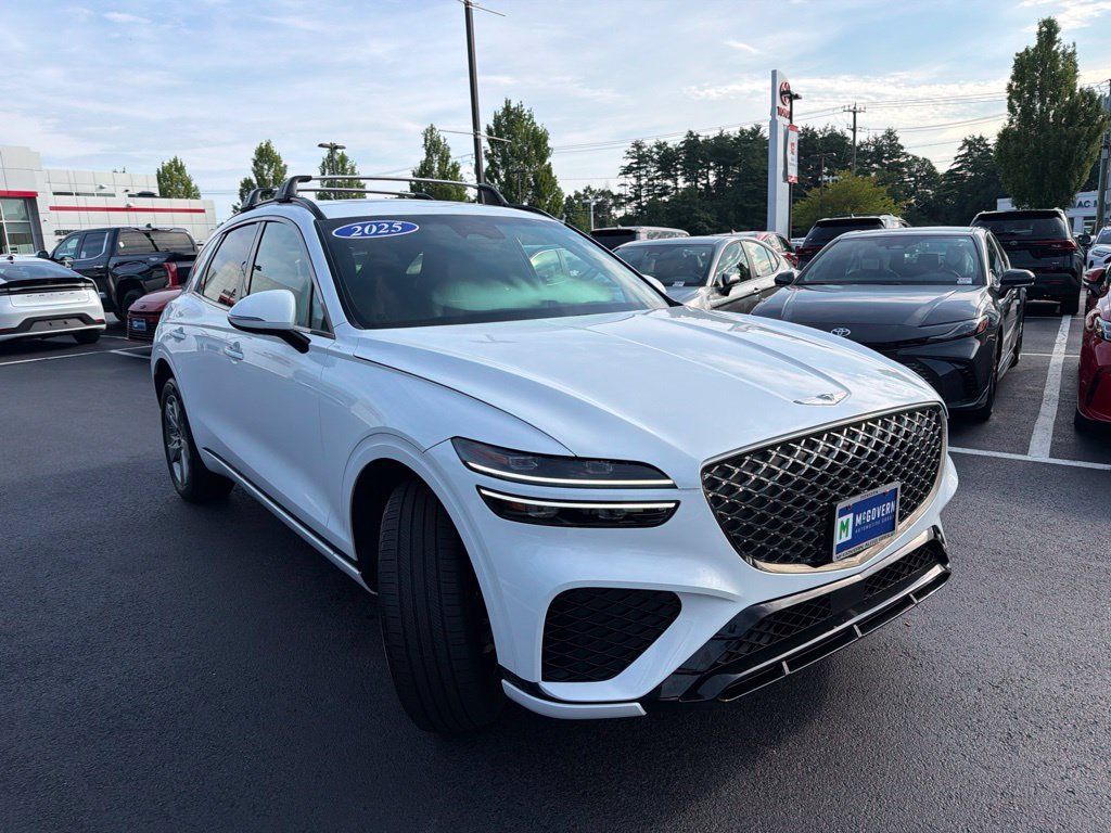 Used 2025 Genesis GV70 3.5T Sport AWD/4WD image 3