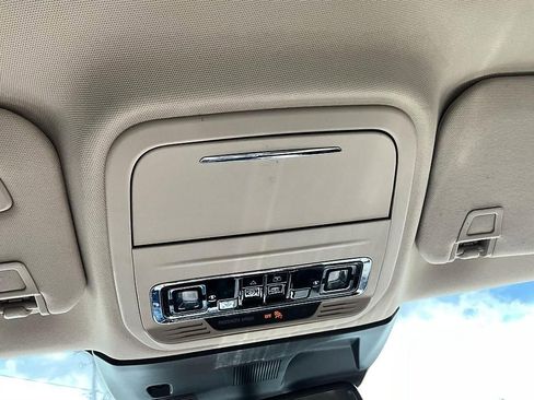 Used 2020 Lincoln Corsair AWD w/ Premium Package image 25