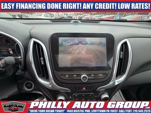 Used 2018 Chevrolet Equinox LT w/ Sun & Infotainment Package image 32