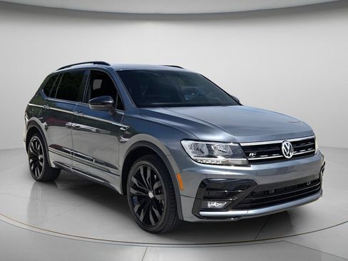 Certified 2021 Volkswagen Tiguan SE R-Line FWD image 9