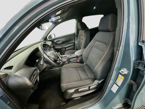 Used 2025 Honda HR-V Sport image 13