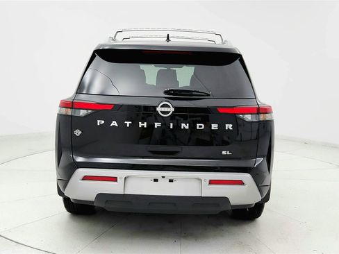 Used 2024 Nissan Pathfinder SL w/ Cargo Package FWD image 4