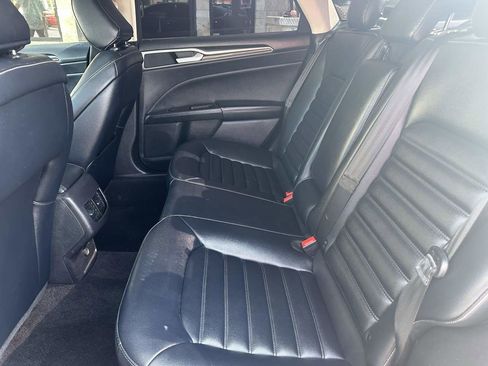 Used 2020 Ford Fusion SEL image 6