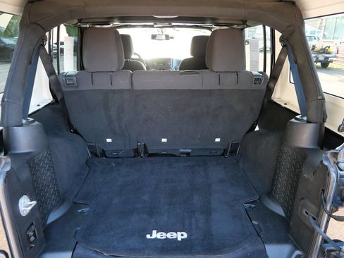 Used 2013 Jeep Wrangler Unlimited Sport AWD/4WD image 10