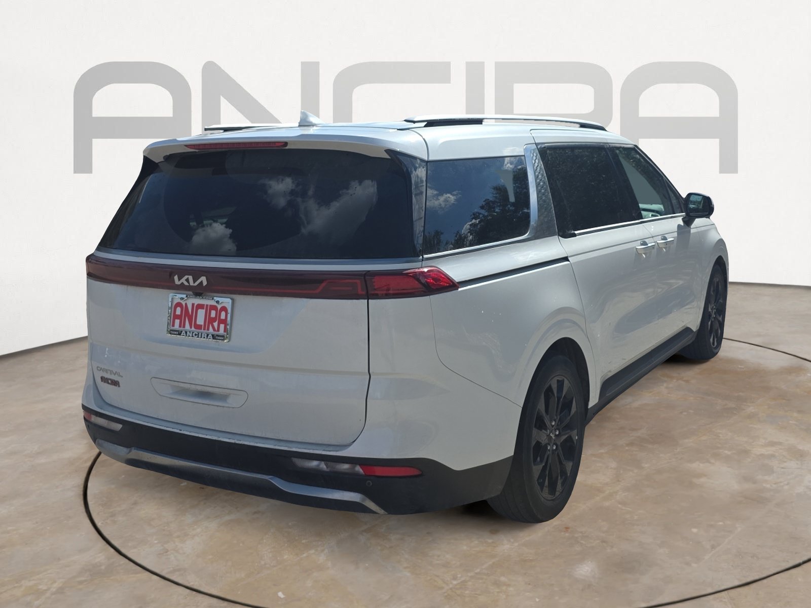 Certified 2024 Kia Carnival SX Prestige FWD image 8