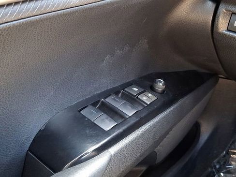 Used 2025 Toyota Camry SE FWD image 26