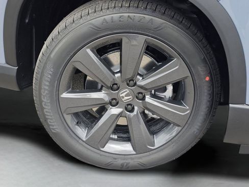 New 2026 Honda Pilot Sport image 18