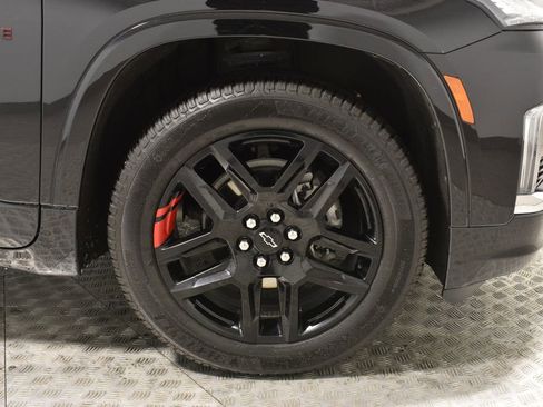 Used 2023 Chevrolet Traverse Premier w/ Redline Edition image 39