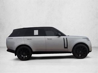Used 2025 Land Rover Range Rover SE AWD/4WD video 4