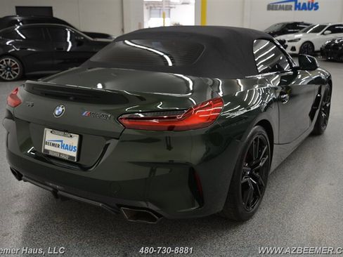 Used 2025 BMW Z4 M40i w/ Premium Package image 9