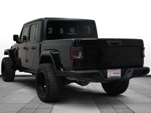 Used 2022 Jeep Gladiator Sport image 5