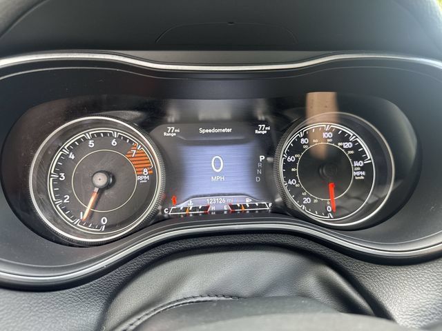 Used 2019 Jeep Cherokee Limited w/ Technology Group AWD/4WD image 19