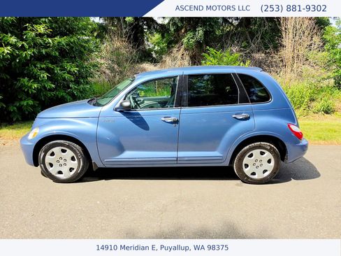 Used 2006 Chrysler PT Cruiser Touring FWD image 2