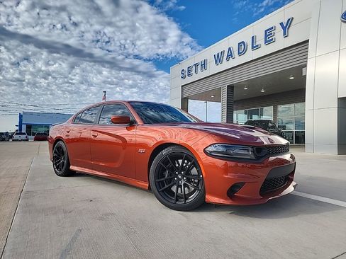 Used 2020 Dodge Charger Scat Pack w/ Dynamics Package image 2