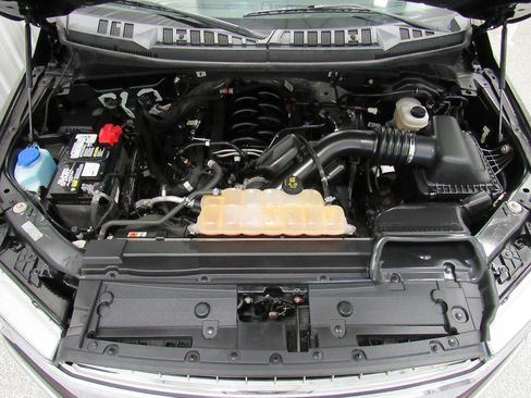Used 2018 Ford F150 XLT w/ Equipment Group 301A Mid AWD/4WD image 24