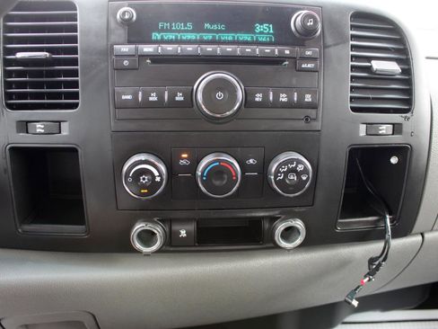 Used 2010 Chevrolet Silverado 1500 LS AWD/4WD image 26