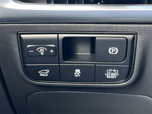 Certified 2025 Hyundai Tucson Limited image 24