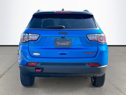 Used 2022 Jeep Compass Trailhawk AWD/4WD image 6