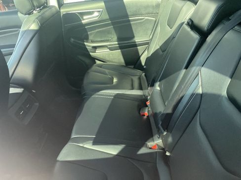 Used 2017 Ford Edge Titanium w/ Equipment Group 301A AWD/4WD image 5