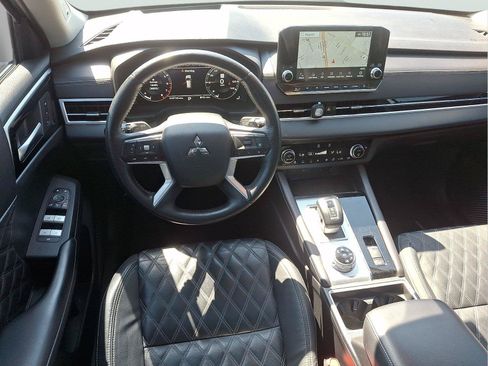 Used 2023 Mitsubishi Outlander SEL AWD/4WD image 11
