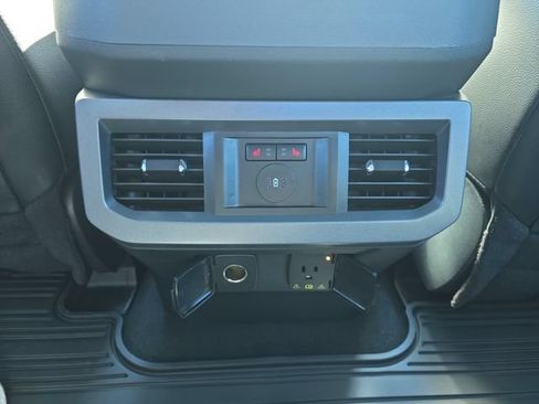 Certified 2024 Ford F250 Lariat w/ Lariat Ultimate Package AWD/4WD image 18