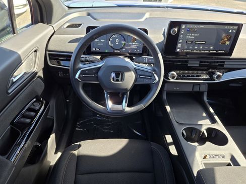 Used 2024 Honda Prologue EX image 12