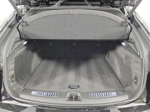 Certified 2023 Cadillac XT4 Sport w/ Cold Weather Package image 8