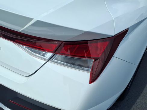Certified 2024 Hyundai Elantra SEL FWD image 13