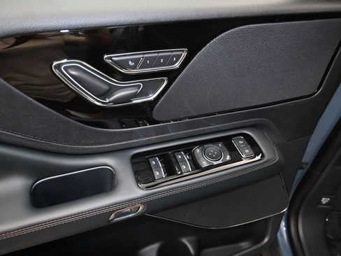New 2026 Lincoln Aviator 2WD w/ Jet Appearance Package image 11