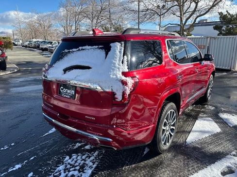 Used 2023 GMC Acadia Denali w/ Denali Technology Package image 6