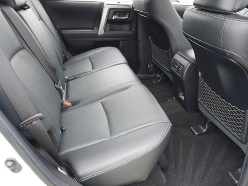 Used 2024 Toyota 4Runner Limited AWD/4WD image 31