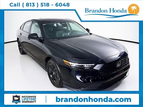 New 2025 Honda Accord SE image 1