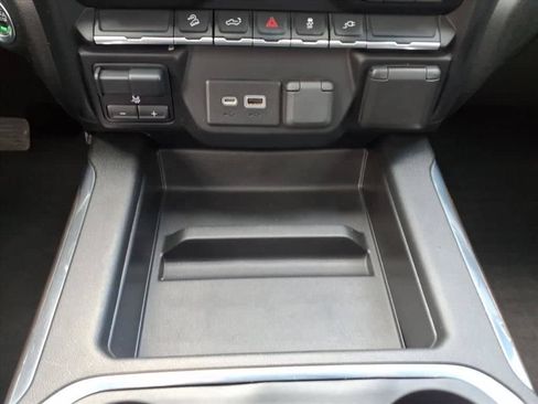 Used 2022 GMC Sierra 1500 SLT AWD/4WD image 29