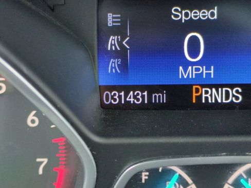 Used 2017 Ford Escape SE w/ SE Leather Comfort Package FWD image 19