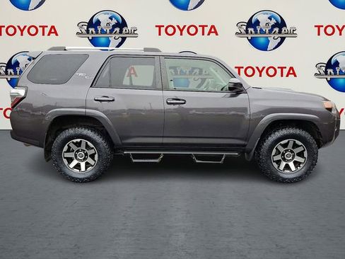 Certified 2018 Toyota 4Runner TRD Off-Road image 8