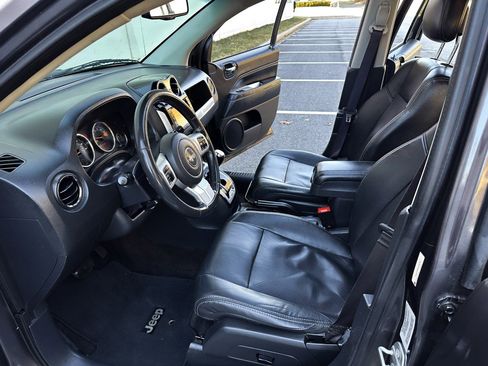 Used 2015 Jeep Compass High Altitude image 16