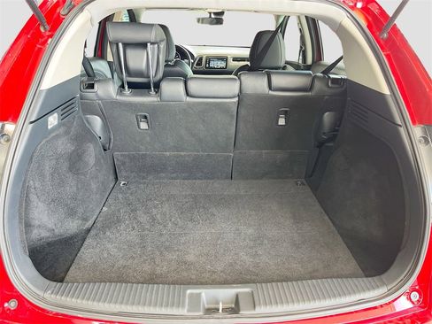 Used 2020 Honda HR-V Touring image 26