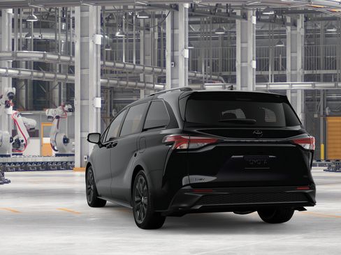 New 2026 Toyota Sienna XSE FWD image 9