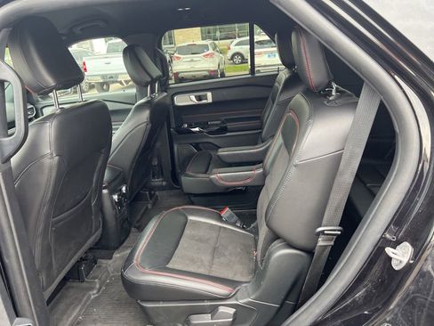 Used 2022 Ford Explorer ST-Line AWD/4WD image 11