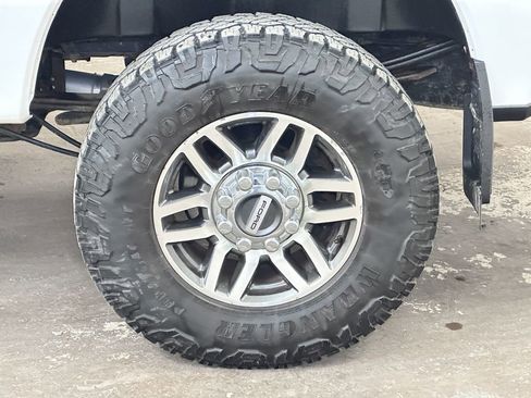 Used 2019 Ford F250 Lariat w/ Lariat Ultimate Package image 52