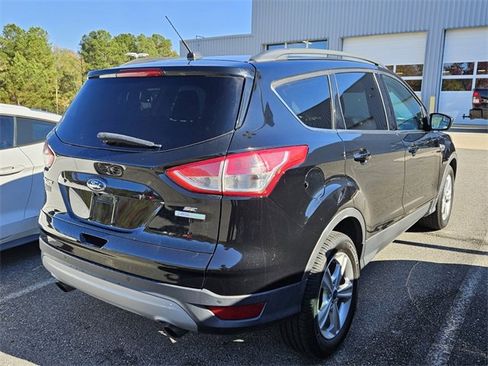 Used 2016 Ford Escape SE w/ Equipment Group 201A image 7